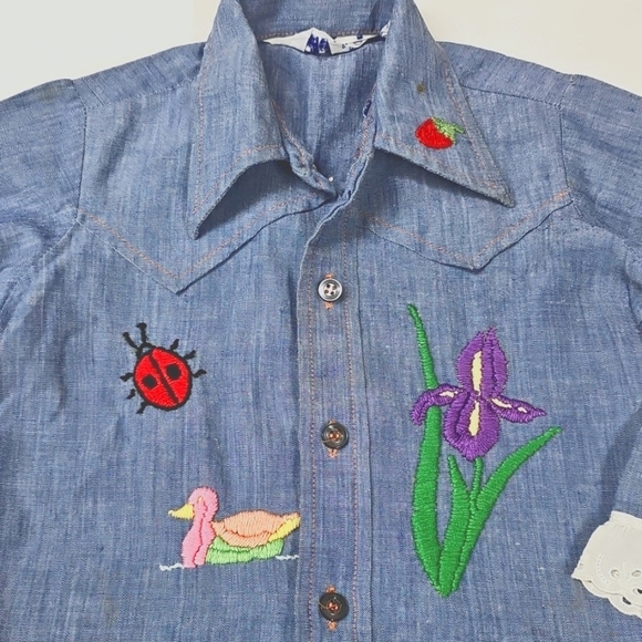 Vtg Crewel Art Denim Western Style Shirt with Lace Trim *Flawed* - Picture 3 of 15